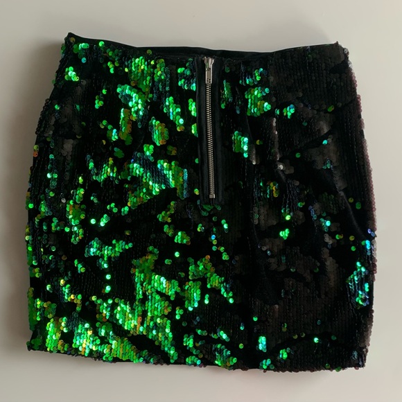 SEQUIN MINI SKIRT MERMAID BLACK AND GREEN - SIZE 6 - Picture 6 of 6